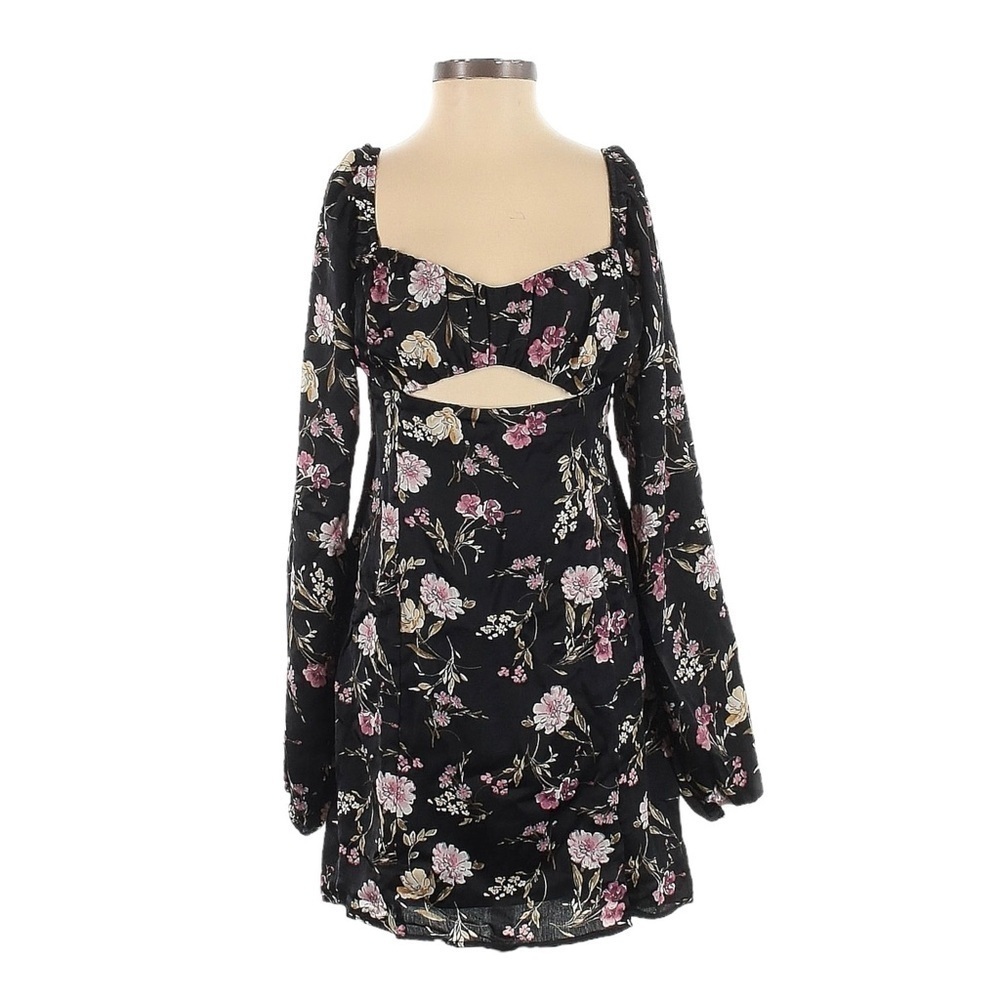 Le Lis Cut Out Floral Flowy Boho Black Long Sleeve Mini Dress Size XS NWT Satin